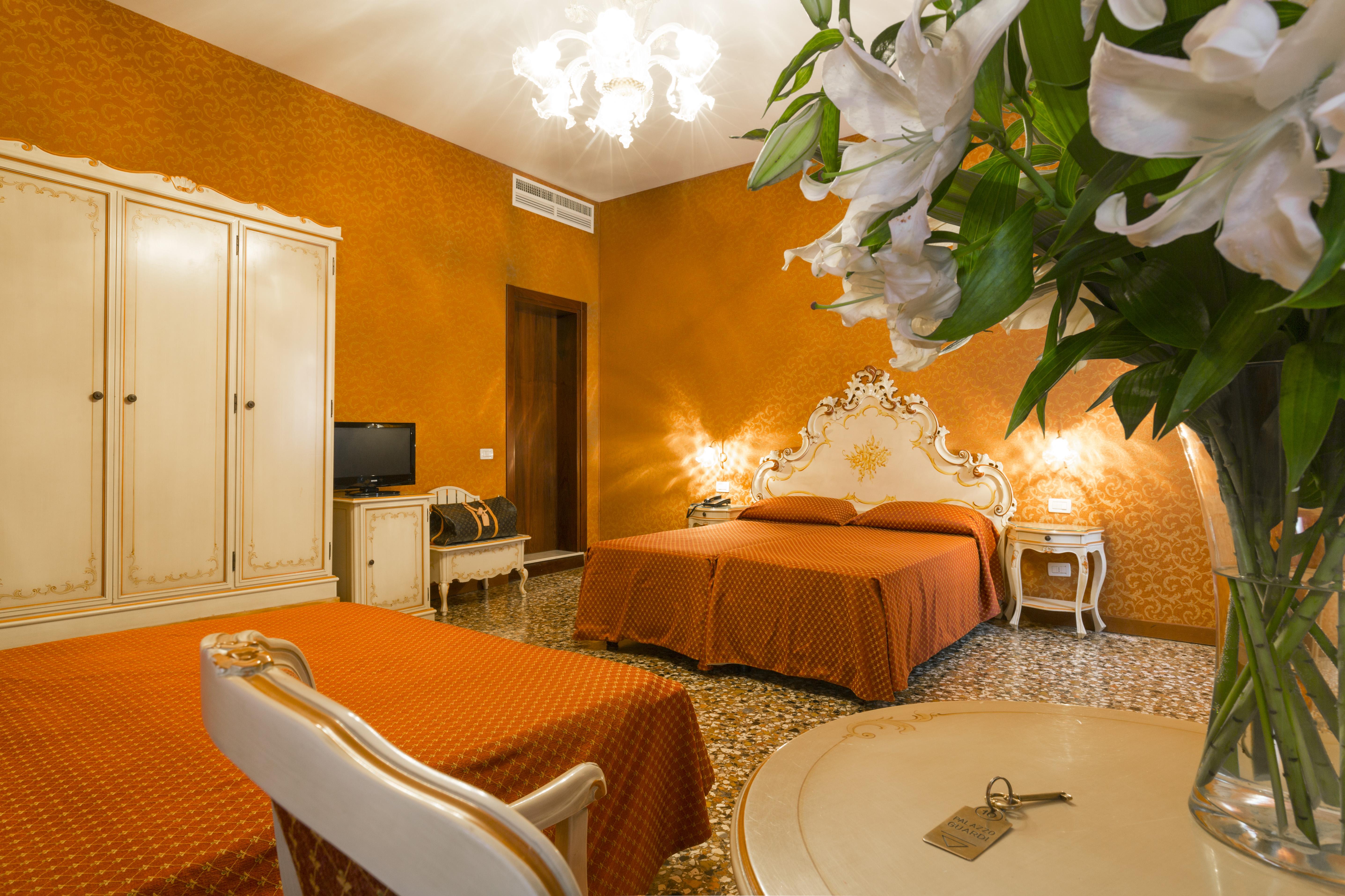 Palazzo Guardi Pensión 3*